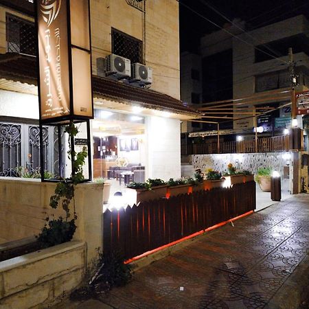 Robou Al Sharq Aparthotel Amman Eksteriør bilde